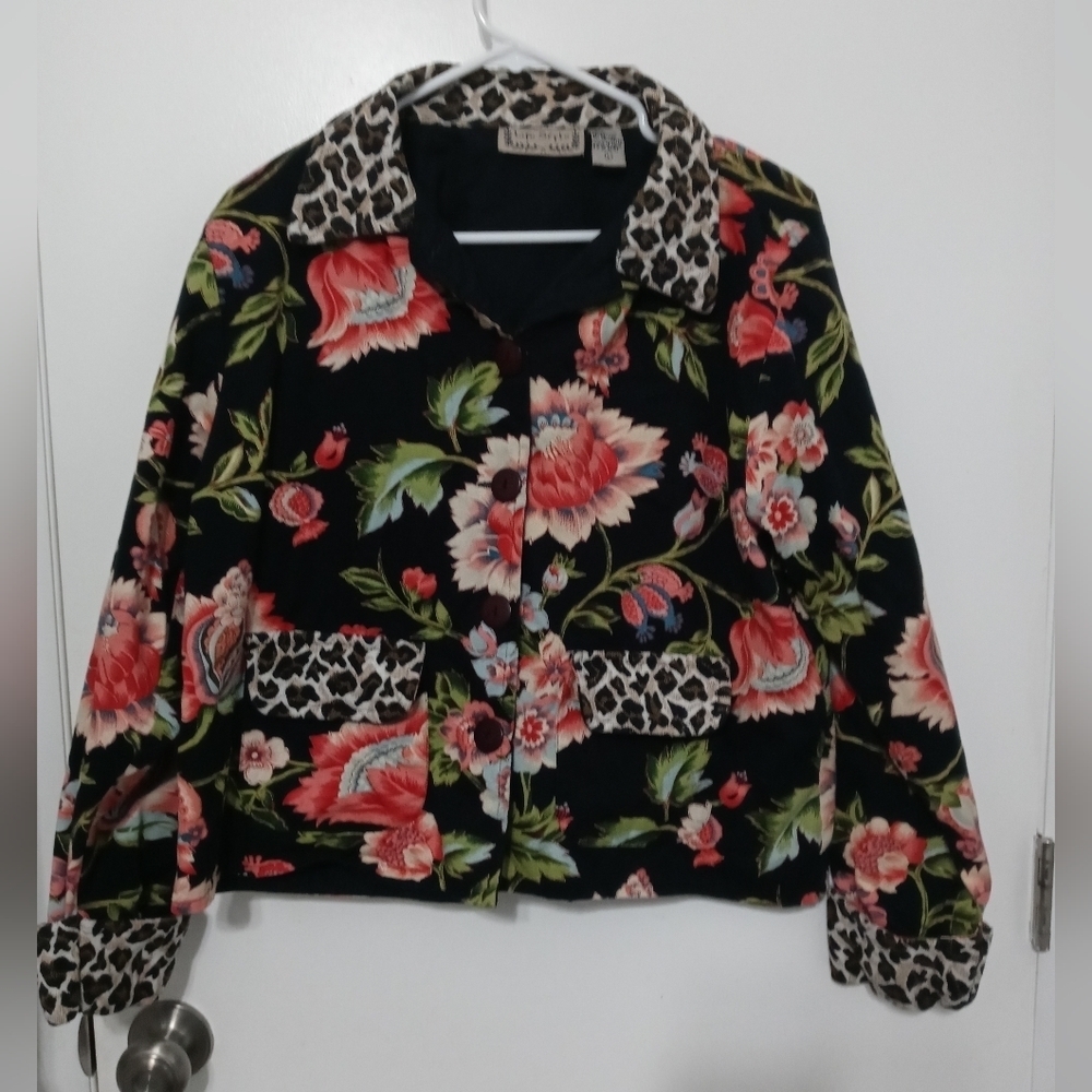 Life style Vtg Button up lined Mixed Media Floral Cheetah print Jacket w Pockets